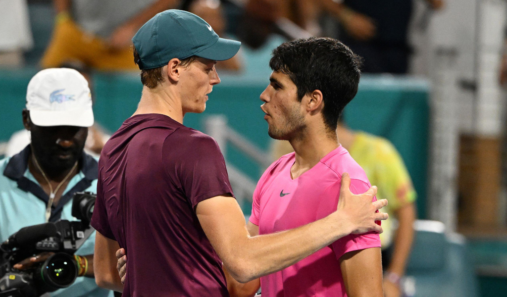 Carlos Alcaraz x Jannik Sinner: palpites, onde assistir e que horas vai passar - Roland Garros - 07/06/2024