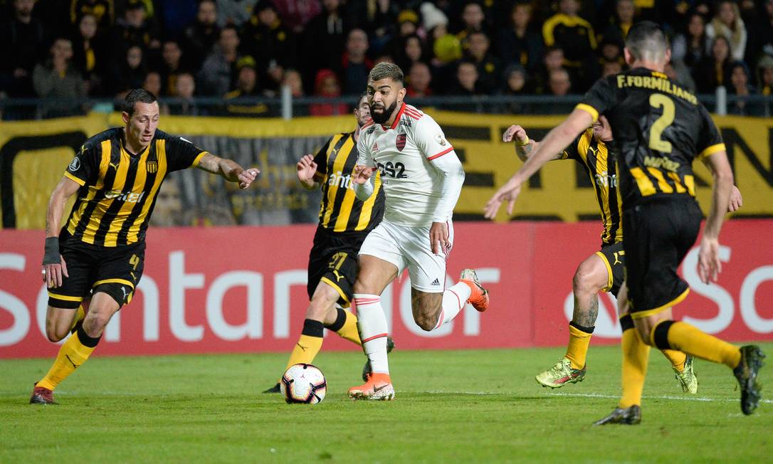 Flamengo x Peñarol: palpites, escalações e onde assistir - 19/09/2024