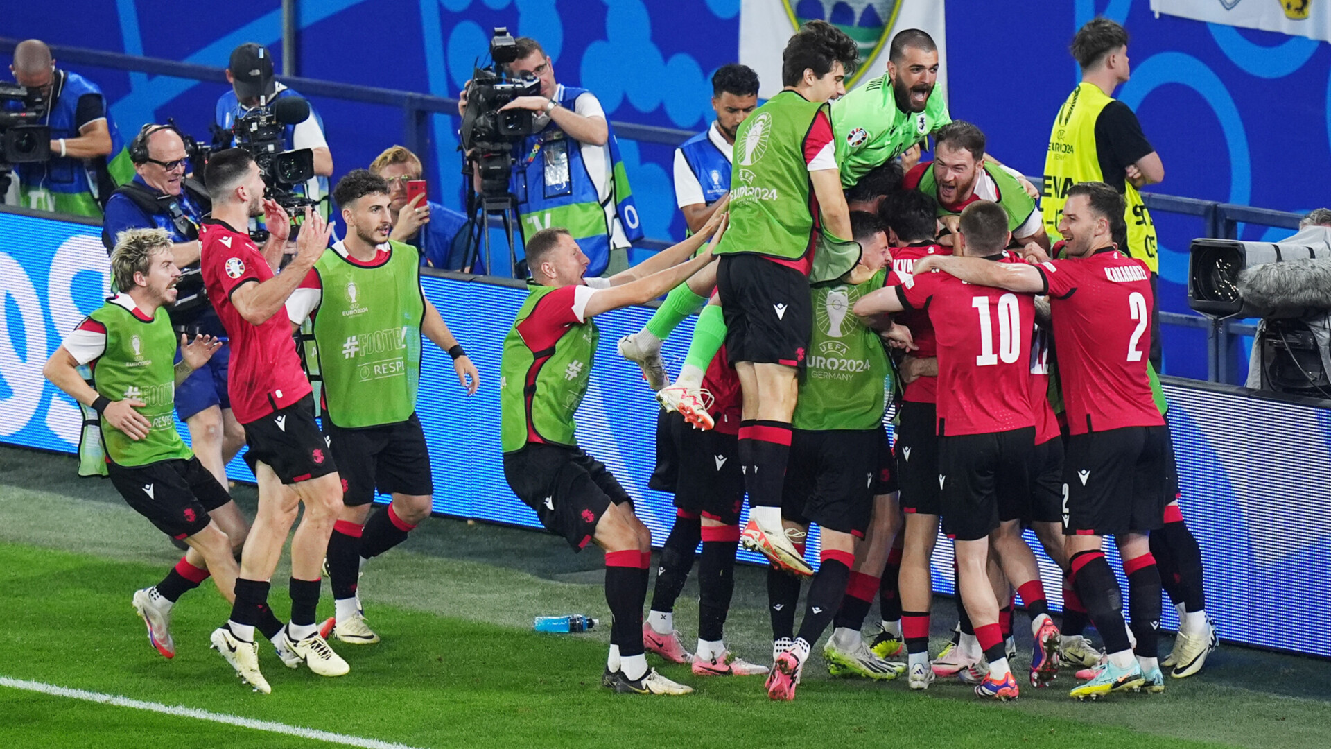 Espanha chega às quartas de final da Eurocopa pela quarta vez no século XXI