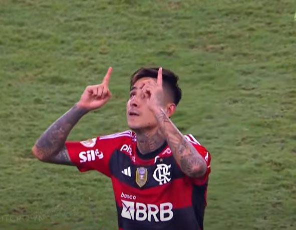 Preocupação no Flamengo: Pulgar se lesiona defendendo a Seleção Chilena