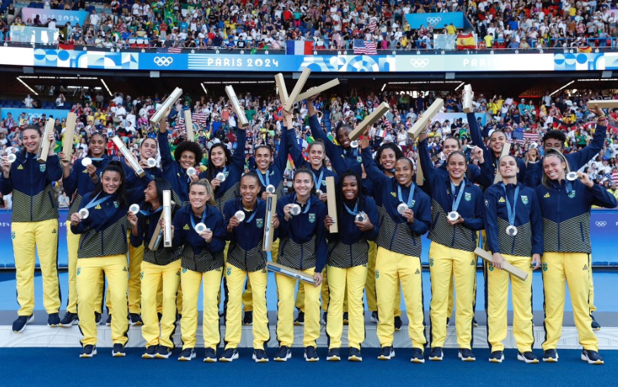 Não deu para o Brasil, mas sentimos muito orgulho das medalhistas de prata