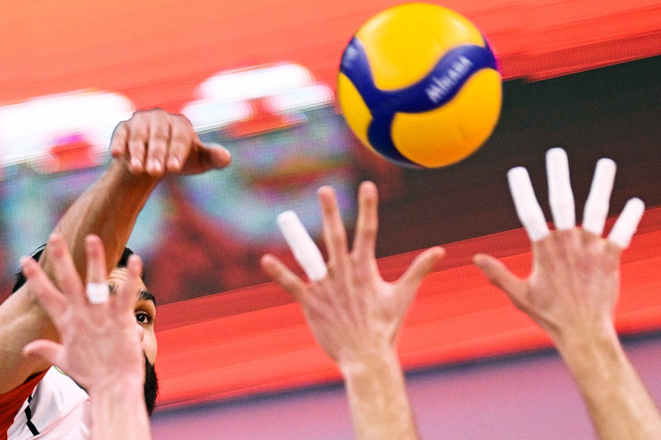 Equipe nacional de vôlei da Sérvia não pôde participar no torneio na Polônia devido à falha da Microsoft