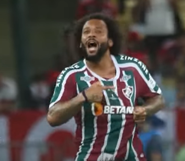 Marcelo do Fluminense confirma conversas por renovação