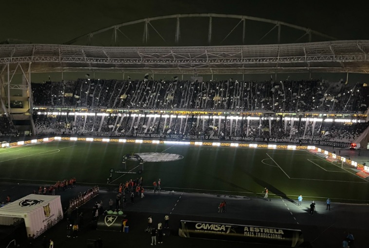 Torcida do Botafogo fez mais uma linda festa no Brasileirão