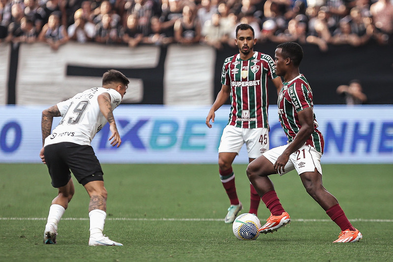 Fluminense x Corinthians: palpites, escalações e onde assistir - 17/08/2024