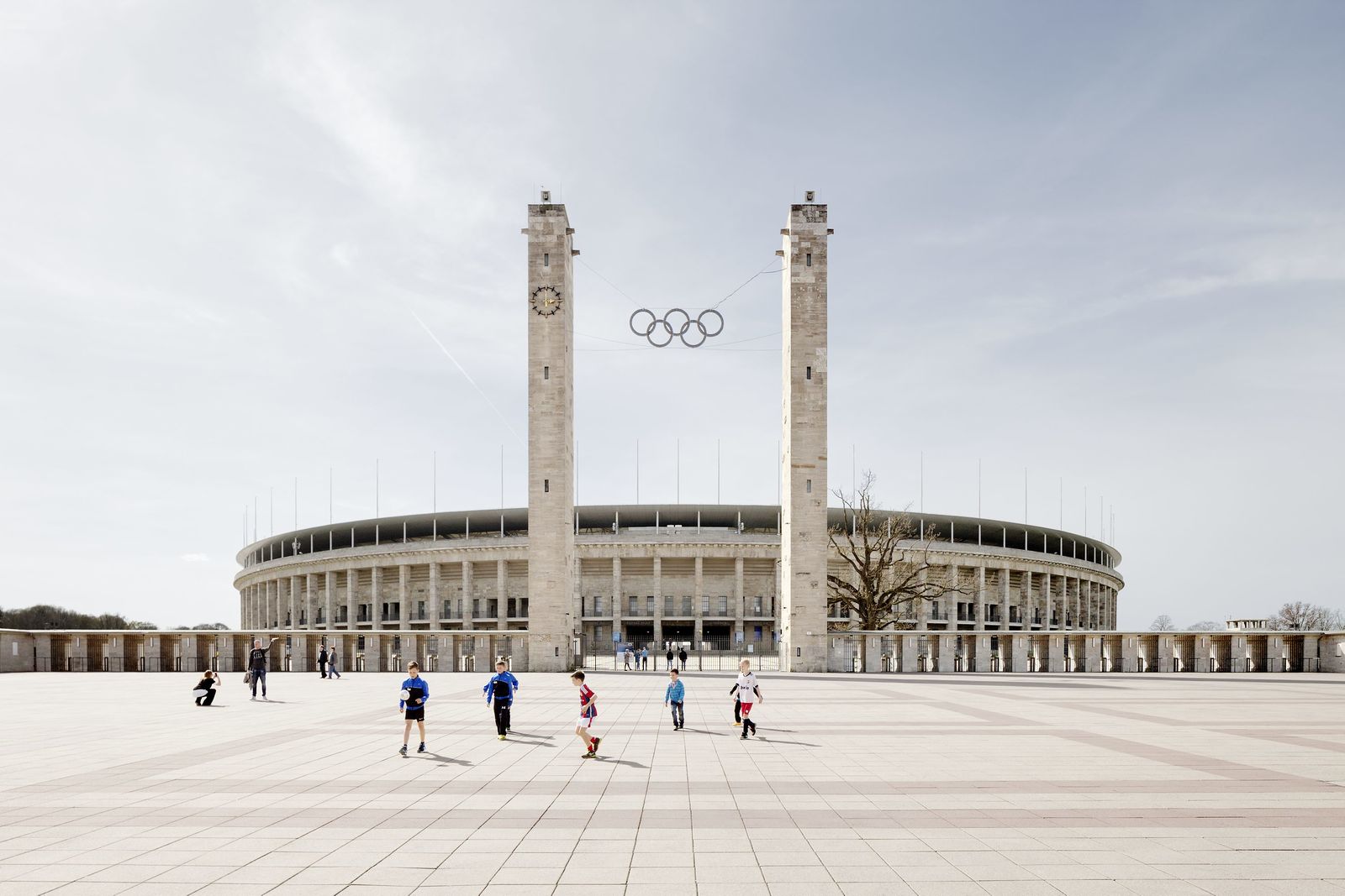 Alemanha preparada para Euro com estádios modernos, mas segurança preocupa