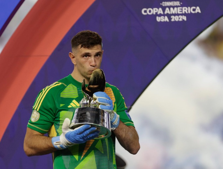 O goleiro Dibu Martínez, um dos símbolos da seleção argentina