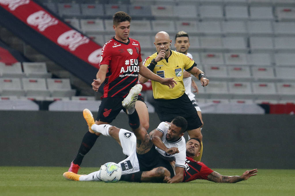 Athletico Paranaense x Botafogo: palpites, onde assistir e escalações - 05/10/2024