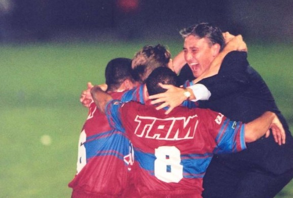 Tite, o técnico campeão gaúcho pelo Caxias em 2000