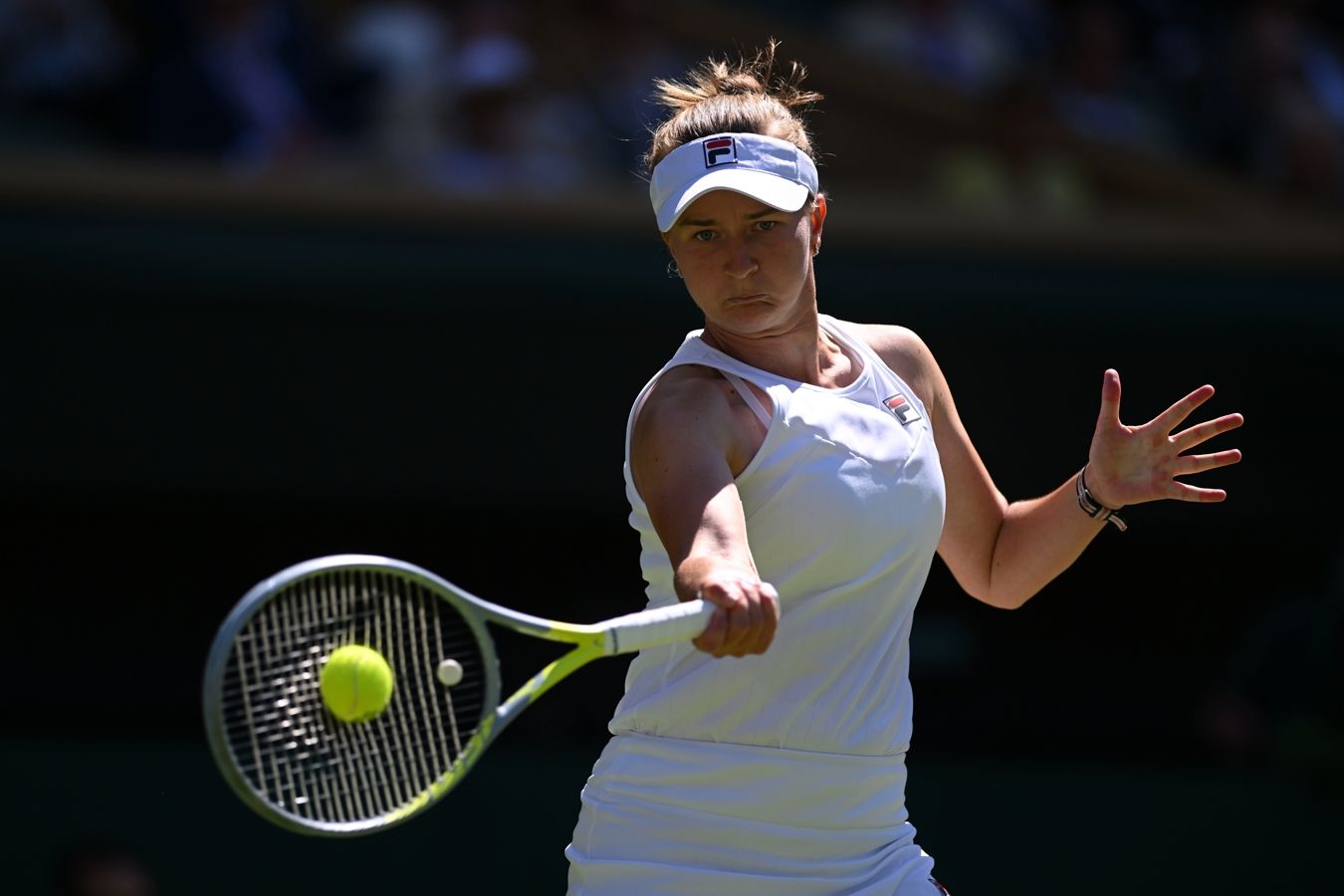 Krejcikova é campeã de Wimbledon 2024 ao vencer Paolini na final