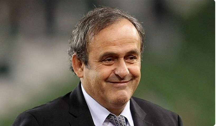 Platini sugere reduzir jogadores de futebol em campo para 10 para aumentar o espetáculo