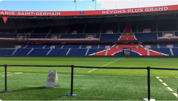 PSG recebe punição de fechamento parcial de estádio por cantos homofóbicos