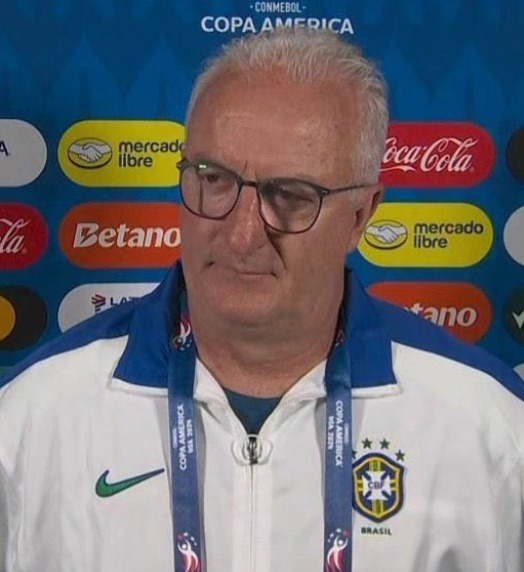 Torcedores brasileiros questionam se Dorival é o nome certo para a Seleção