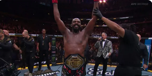 Jon Jones domina Stipe Miocic com nocaute impactante no UFC 309