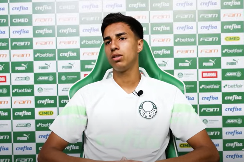 Gigantes europeus Real Madrid e Arsenal demonstram interesse em zagueiro do Palmeiras, diz jornal