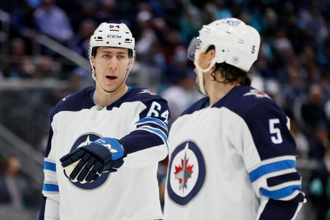 Winnipeg Jets vs Chicago Blackhawks. Pronóstico, Apuestas y Cuotas│12 de febrero de 2023