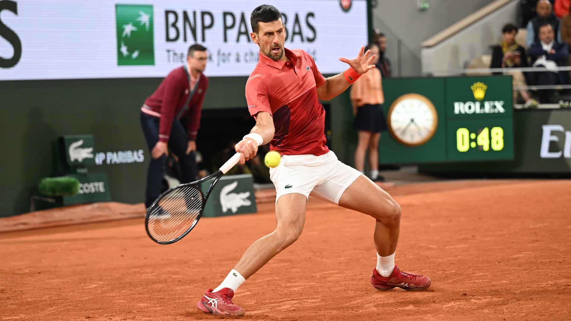 Novak Djokovic será operado en París, se perderá Wimbledon 