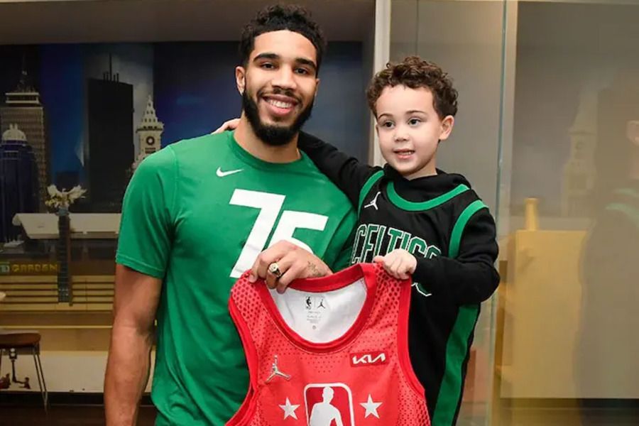 Duke basketball: Jayson Tatum and son, Deuce, partner on Father's Day