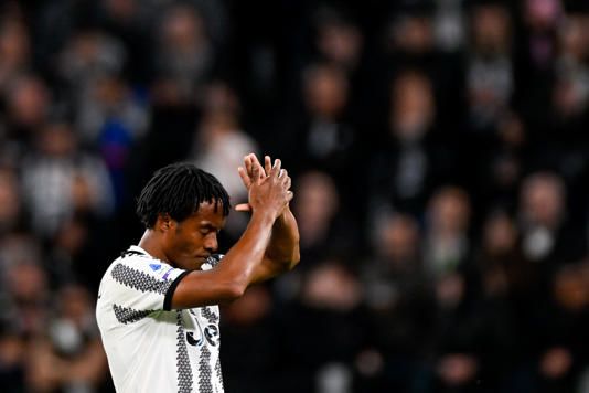 Juan Guillermo Cuadrado fuertemente ovacionado en Italia con la Juventus 