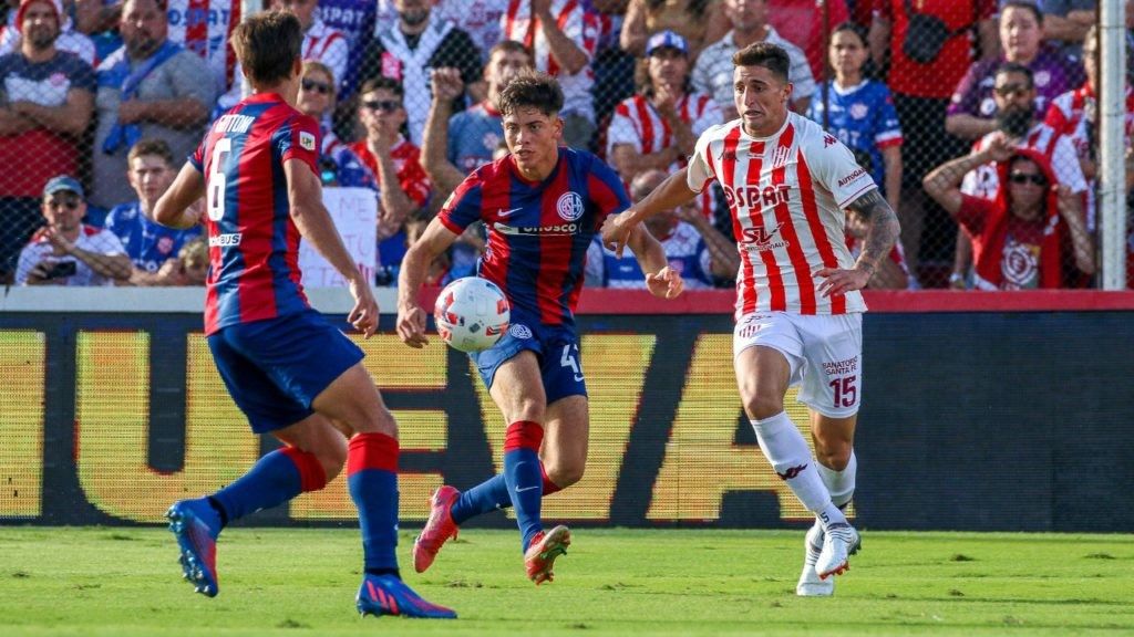 Unión Santa Fe vs. San Lorenzo. Pronostico, Apuestas y Cuotas│5 de septiembre de 2023