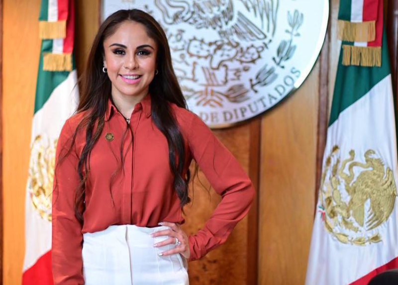 Paola Longoria trabajará por la equidad de género en el deporte