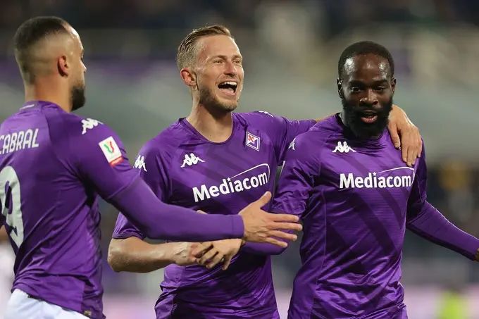 Fiorentina vs Genk. Pronóstico, Apuestas y Cuotas│30 de noviembre de 2023