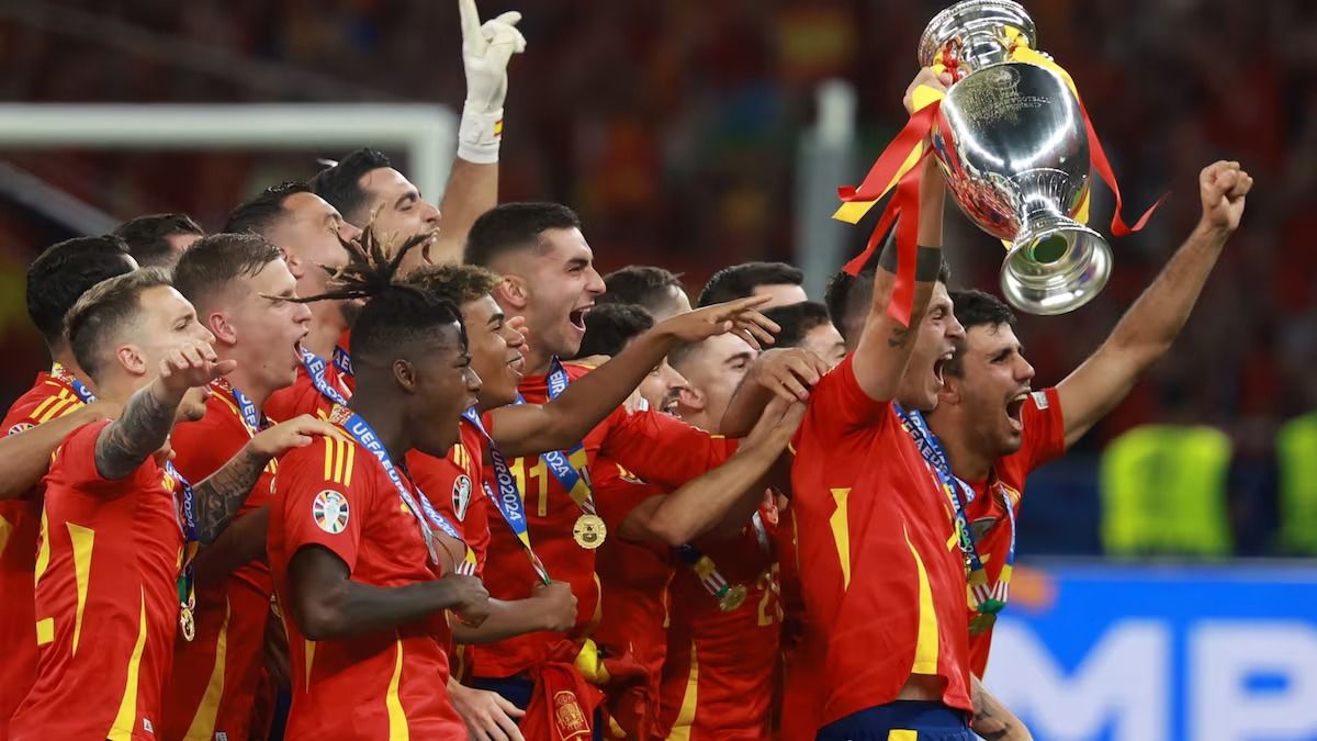 España reina en Europa, con mejor fútbol
