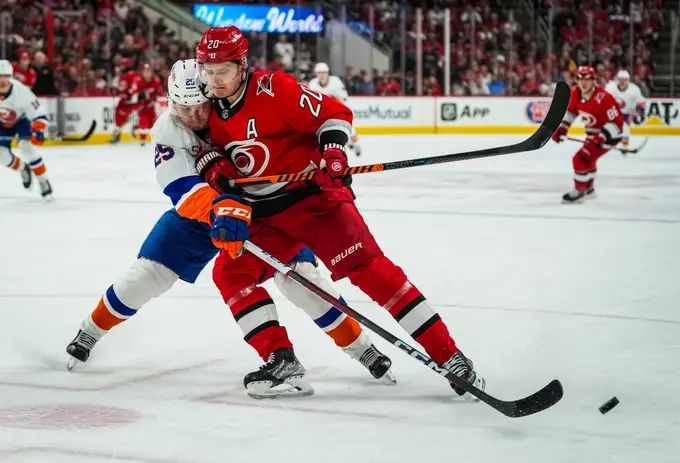 Carolina vs Islanders. Pronostico, Apuestas y Cuotas│26 de abril de 2023  