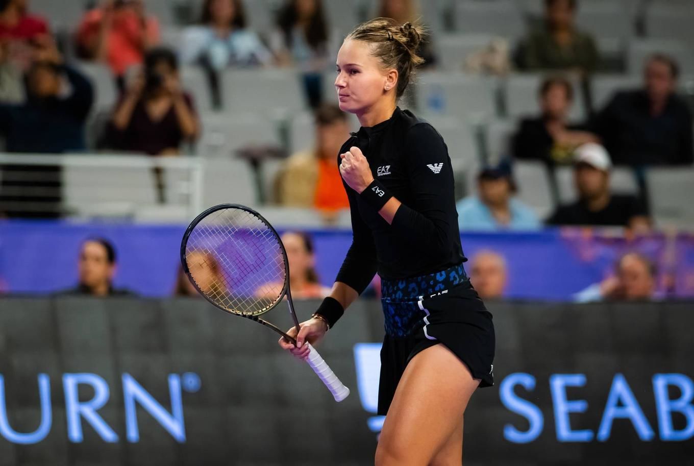 Danielle Collins vs. Veronika Kudermetova. Pronóstico, Apuestas y Cuotas│12 de enero de 2023