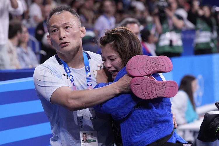 Japanese Judo Star Uta Abe Cried After Suffering Defeat to Uzbekistan Diyora Keldiyorova