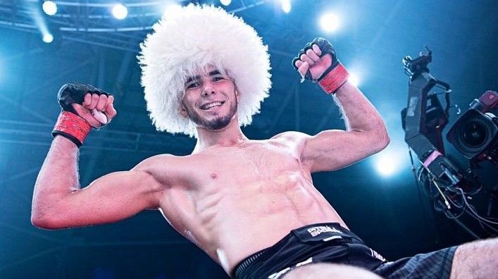 El ex luchador de UFC Mokaev anuncia la fecha de su próxima pelea