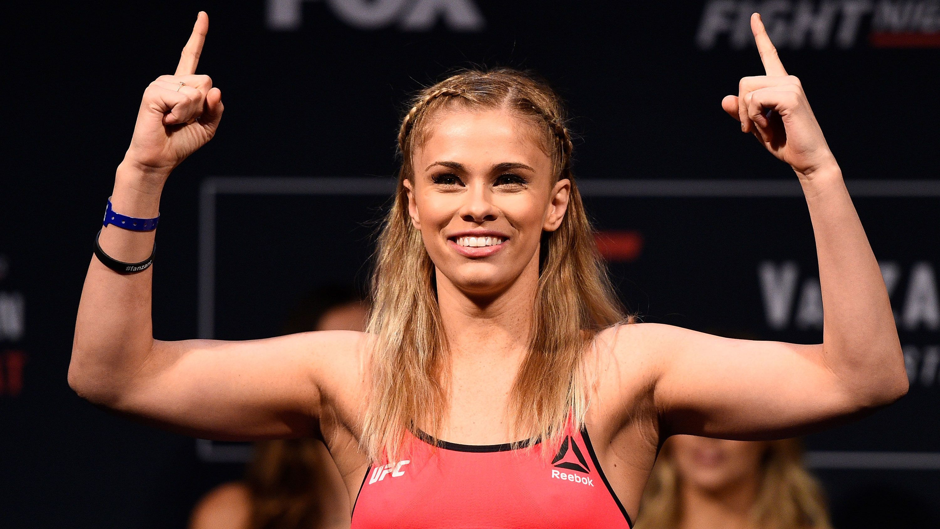 Paige vanzant. Пейдж Мишель Ванзант. Пейдж Ванзант 2020. Пейдж Ванзант Мишель Уотерсон. Пейдж Ванзант бикини.