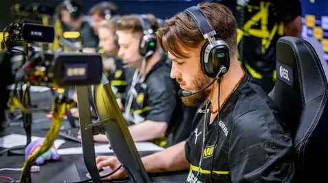 Natus Vincere vs Team Spirit Pronóstico, Apuestas y Cuotas│20 de septiembre de 2024