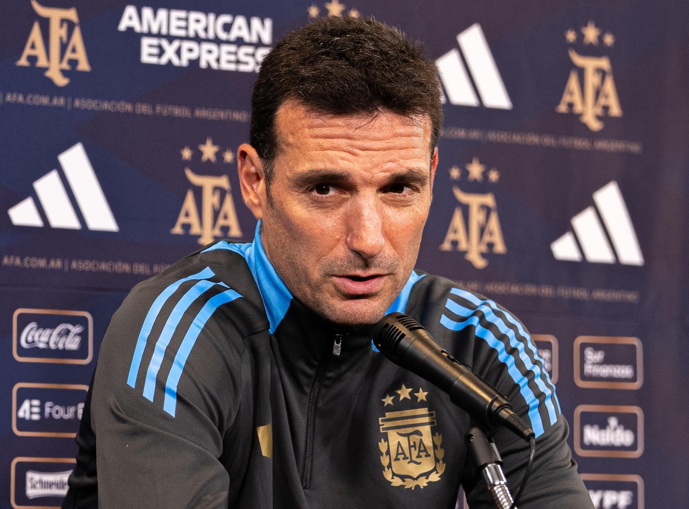 Lionel Scaloni sobre la suspensión del “Dibu” Martínez: “No me gusta perder a jugadores”