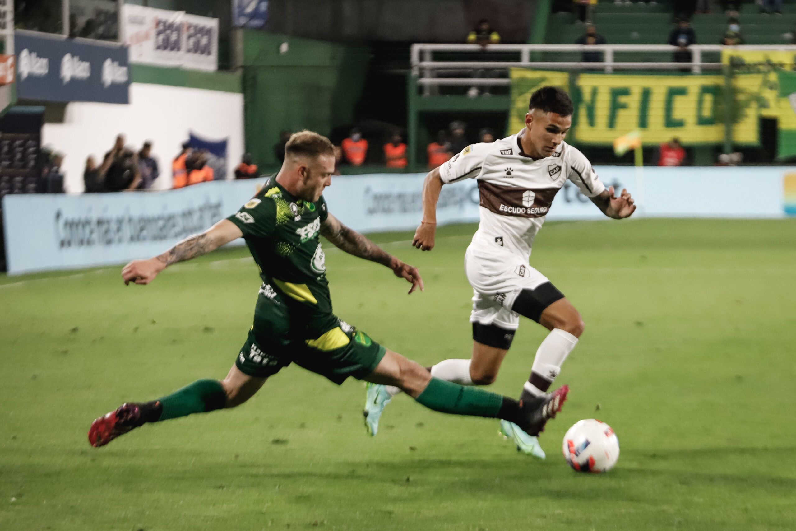 Platense vs Defensa y Justicia. Pronóstico, Apuestas y Cuotas│19 de marzo de 2023