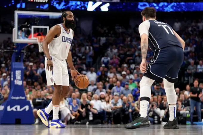 Dallas Mavericks vs Los Angeles Clippers Pronóstico, Apuestas y Cuotas│3 de mayo de 2024