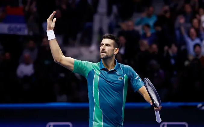 Carlos Alcaraz vs Novak Djokovic Pronóstico, Apuestas y Cuotas│18 de noviembre de 2023