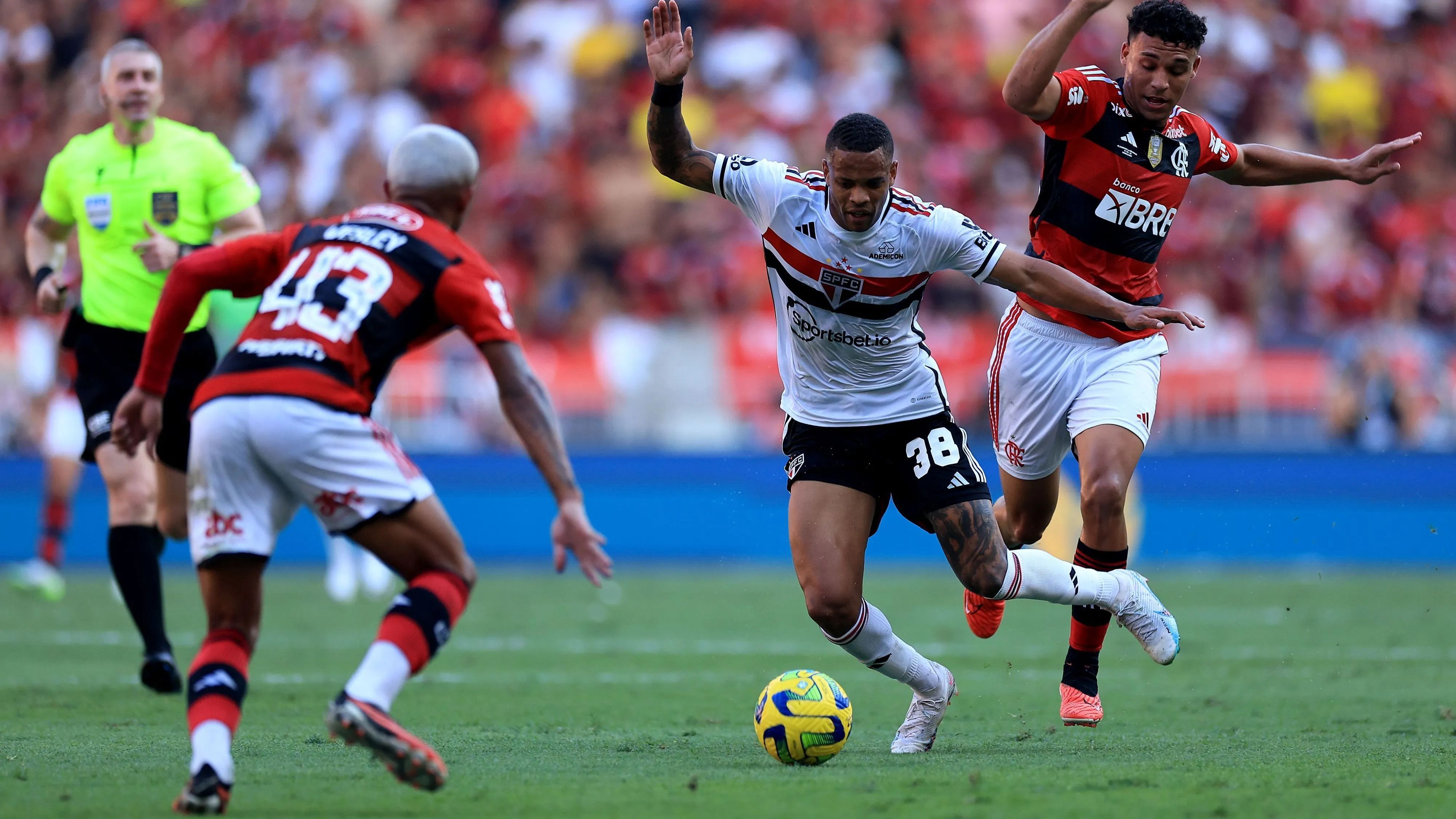 Sao Paulo vs. Flamengo. Pronostico, Apuestas y Cuotas│4 de agosto de 2024