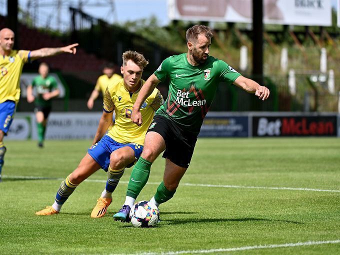 Glentoran FC vs Crusaders FC Prediction, Betting Tips & Odds | 09 AUGUST 2024