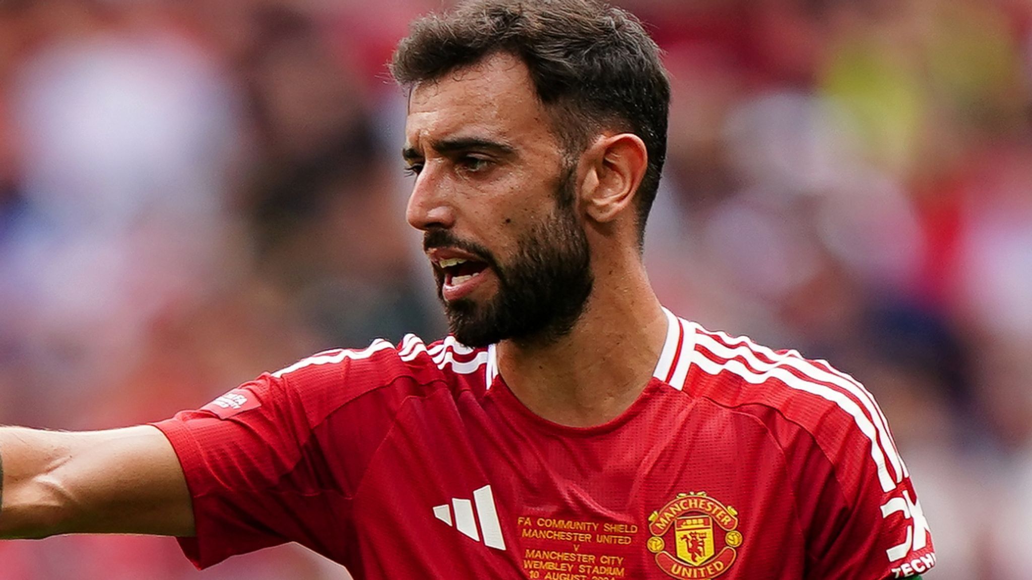 Manchester United Denied Fernandes' Request for Staff Expenses Before City Match