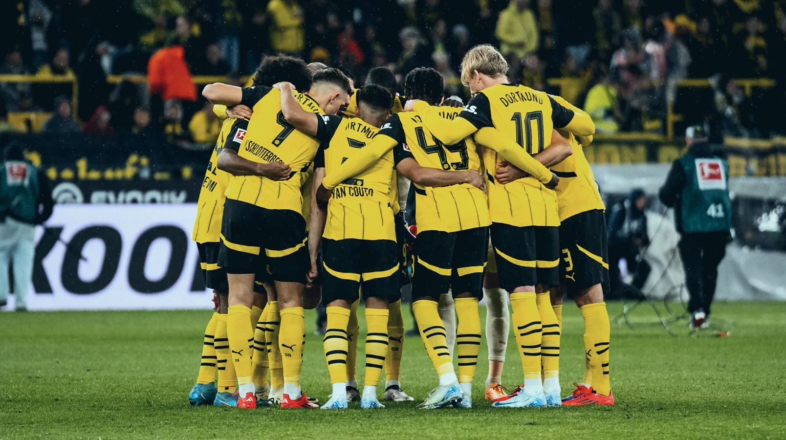 Wolfsburgo vs. Borussia Dortmund. Pronóstico, Apuestas y Cuotas│29 de octubre de 2024