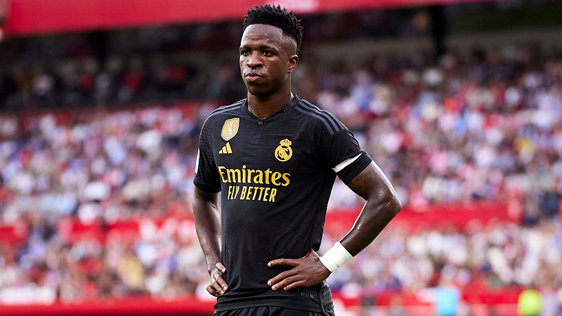 En medio del Clásico Vinicius Jr. del Real Madrid volvió a recibir insultos racistas  