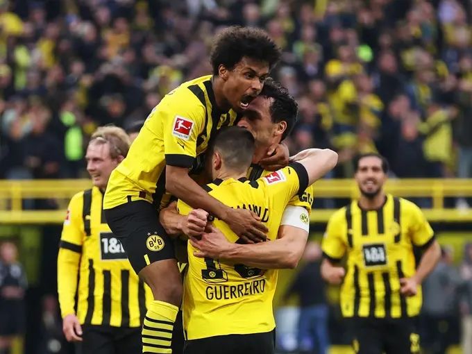 Borussia Dortmund vs Borussia M. Pronóstico, Apuestas y Cuotas│13 de mayo de 2023