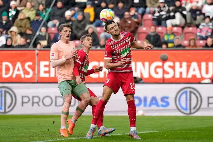 Eintracht Frankfurt vs Augsburg. Pronóstico, Apuestas y Cuotas | 29 de abril de 2023