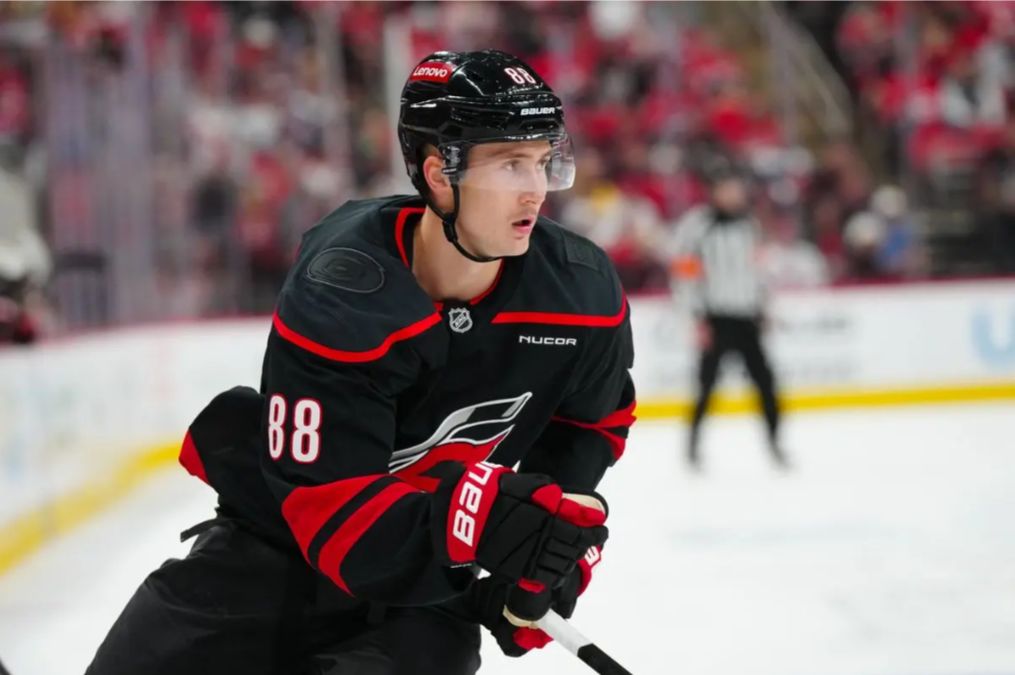 Carolina Hurricanes vs Philadelphia Flyers Prediction, Betting Tips & Odds │6 NOVEMBER, 2024