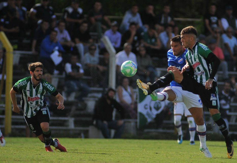 Racing Montevideo vs. Nacional. Pronostico, Apuestas y Cuotas│10 de julio de 2023