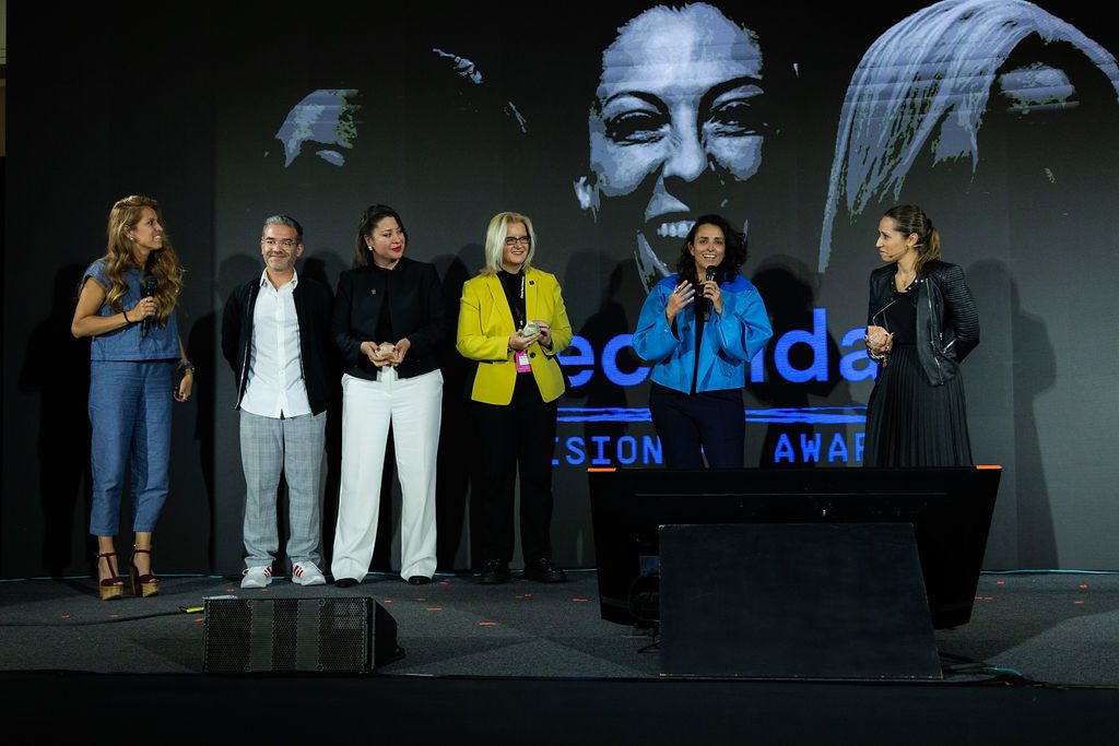 Jennifer Hermoso, entre otras figuras, fueron galardonadas en el Decididas Summit 2024