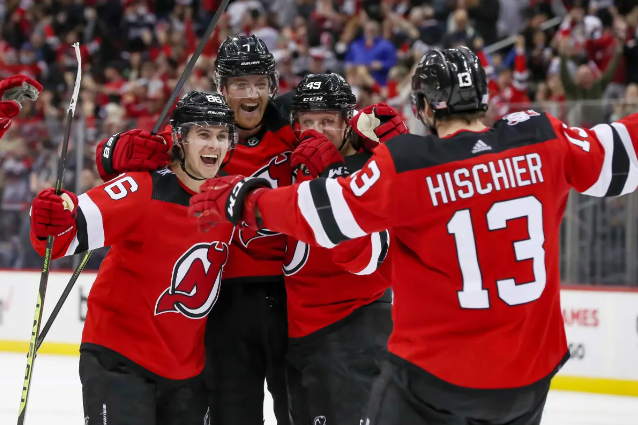 New Jersey Devils vs. Detroit Red Wings - 10/25/2022 Free Pick, NHL Betting  Odds