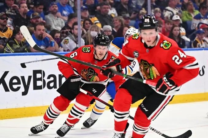 Arizona Coyotes vs Chicago Blackhawks Pronóstico, Apuestas y Cuotas│28 de Febrero del 2023