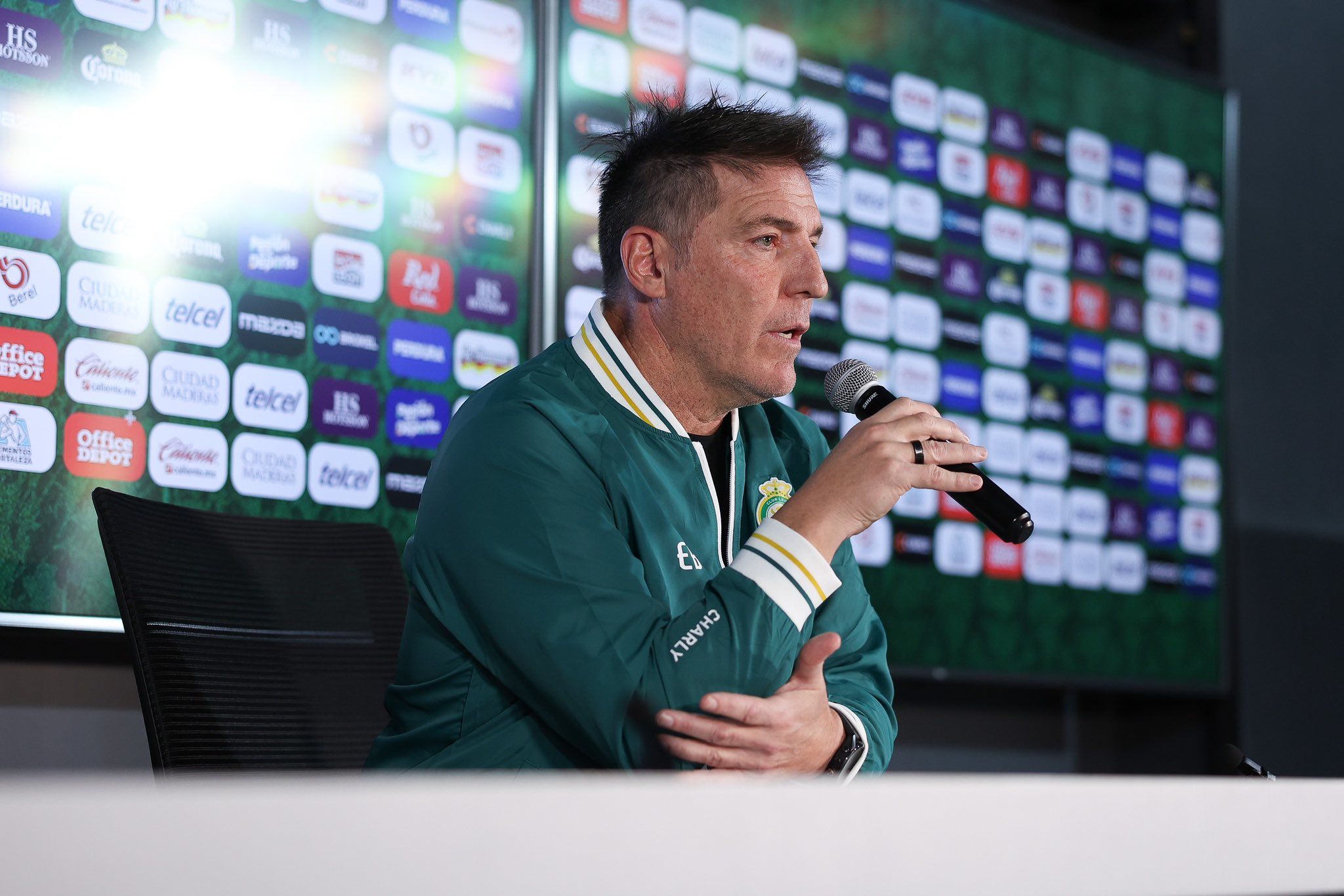 Eduardo Berizzo da sus primeras declaraciones como DT del León